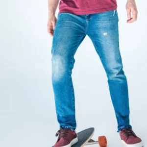 slim-fit denim jeans
